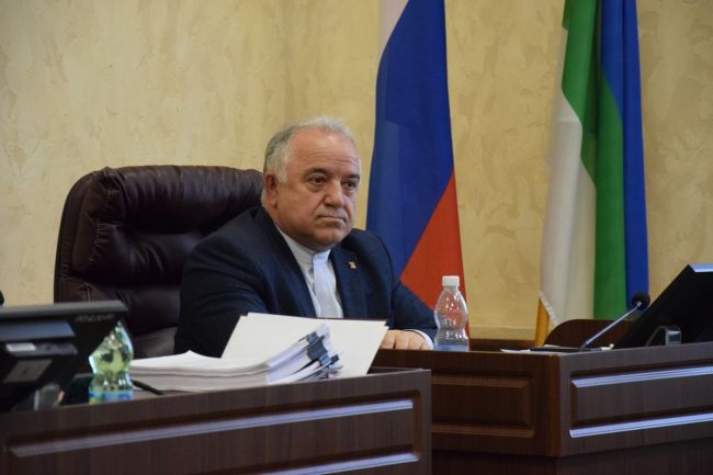 Ухтинские депутаты поддержали досрочное прекращение полномочий руководителя Администрации Магомеда Османова